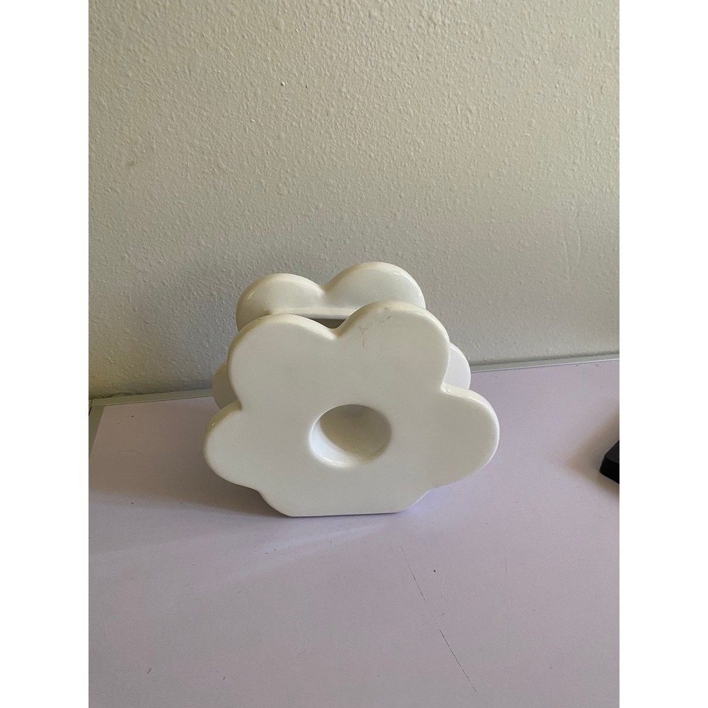 White Ceramic Flower Candle Holder Tealight Holder 7x6 Decor‎